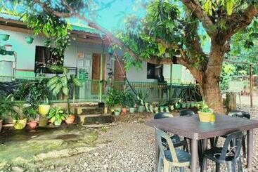 펜션 Cmb La Union Transient House 1 Solo Whole House