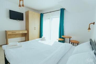 Pensiunea Căsuța Cu Stuf