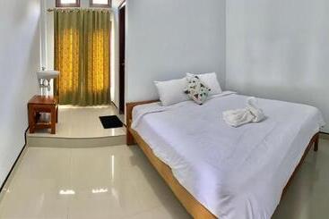 Santiago Bed And Breakfast At Desa Wisata Moni