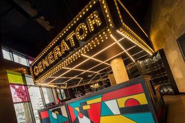 ユースホステル Generator Paris