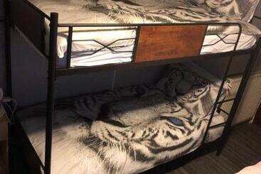 ベッドアンドブレックファースト Chaplins