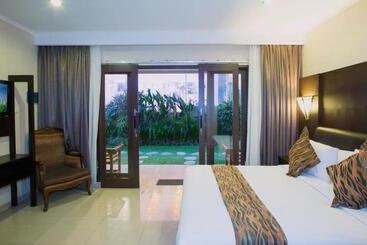 ビラホテル Flamingo Dewata Suite