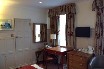 هتل Gatton Manor & Country Club