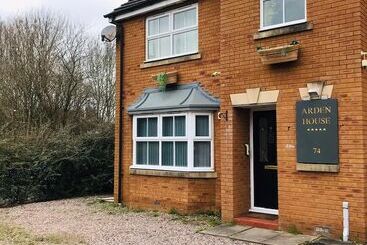 בית מלון כפרי Arden Guest House B&b   Nec Birmingham   Birmingham Airport