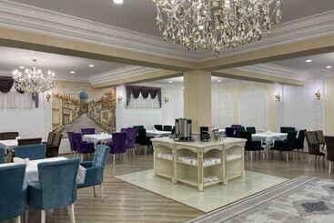 בית מלון כפרי City Samarkand