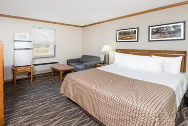 בית מלון כפרי Knights Inn Jacksonville