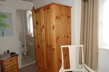 هتل Selwood Lodge