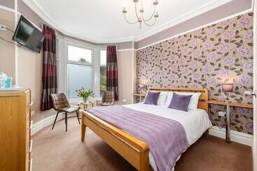 ホテル Thornbank House Offering Breakfast And With Free Off Site Health Club