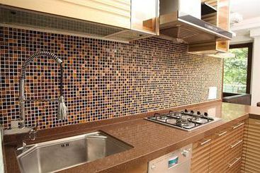 Laurent & Benon Suites Santacruz East