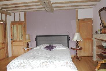 민박 La Ferme Du Bourg