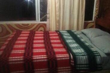 فندق Hostal Mandala Evelyn