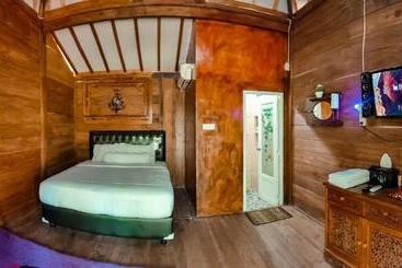 بنسيون Joglo House Karinduaji Madasari