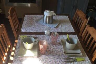 Пансион La Suite D Arras