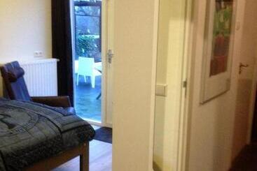 B&b  T Pakhuis