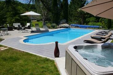 Bed and Breakfast Au Mas De Gamet