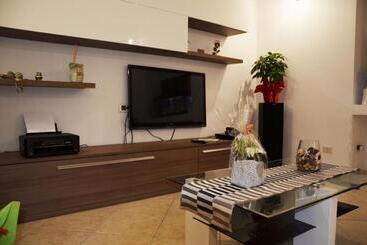 مبيت وإفطار La Tana Delle Lepri