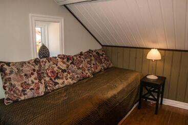 Bed and Breakfast Tavlebords Honungsgård