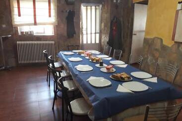 بنسيون Albergue Turístico Las Eras