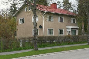 Пансион Lana Guest House