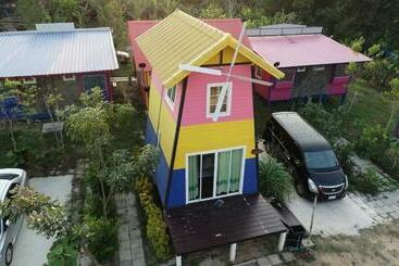 מלון דירות รุ่งฟ้า ฟาร์มสเตย์