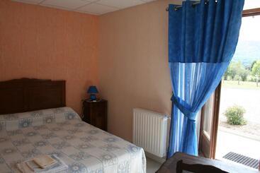 צימר Annie Jouve Chambres D Hôtes Champassis