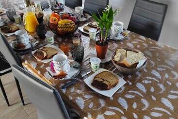 مبيت وإفطار Chambre D Hôtes Le Domaine Des Hirondelles