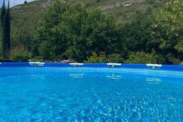 ベッドアンドブレックファースト Le Parc   Suite Climatisée