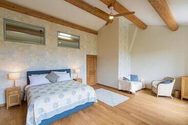 住宿加早餐  Les Yourtes De Provence
