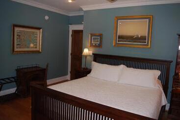 مبيت وإفطار Swanendele Inn