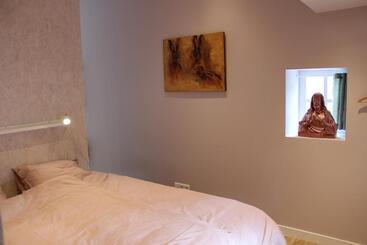 مبيت وإفطار Veldzicht Metslawier