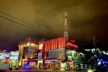 ホテル Pesona Merak