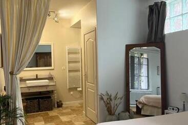 ペンション Maison D Hôtes L évidence