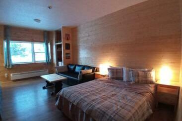 بنسيون Schoolhouse Inn