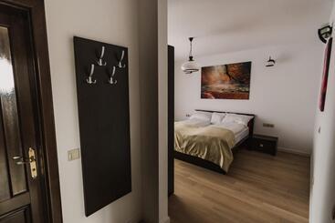 Pensiunea Trecatoarea Lupilor