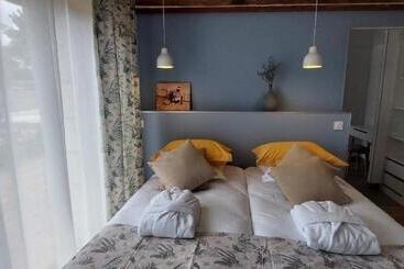 住宿加早餐  La Lézardière