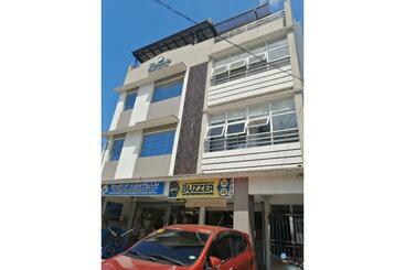 Отель Oyo 867 Roncales Travellers Inn