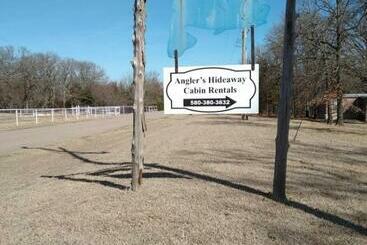 فندق على الطريق Anglers Hideaway Cabins Extended Stay