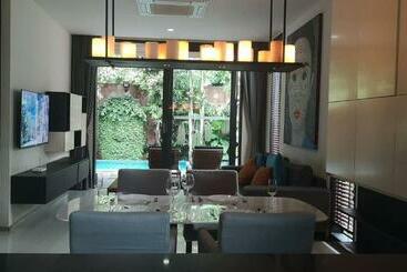 Пансион Room In Villa   Charming, One Of A Kind Romantic And Exotic Luxury Pool Villa