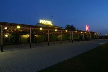Motel K