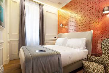 مسافرخانه The Corner Roma