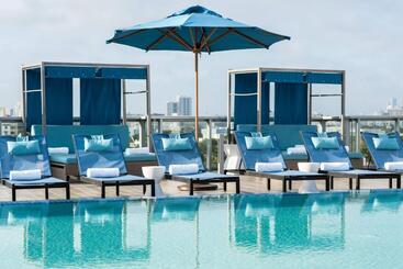 Ac Hotel By Marriott Miami Beach