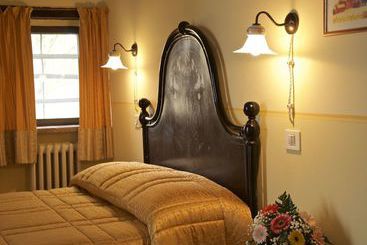 هتل Agriturismo Le Due Torri Ponte Pazienza