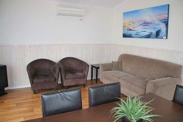 هتل Anglesea Family Caravan Park