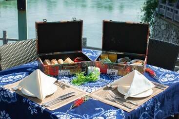 هتل Banyan Tree Yangshuo