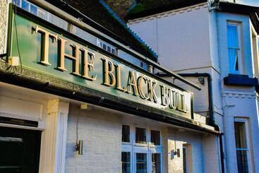 酒店 Black Bull Godmanchester
