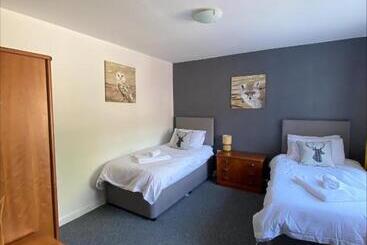 فندق Burlton Inn