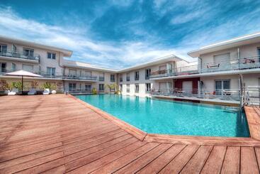 إقامة Comfort Aparthotel Antibes Le Maestria