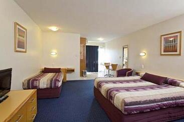 Airolodge International Motel