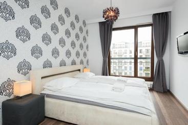 شقق خاصة سياحية Apartamenty Apartinfo Szafarnia