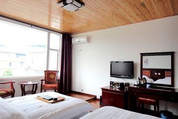 هتل Dengba Hostel Mt. Emei